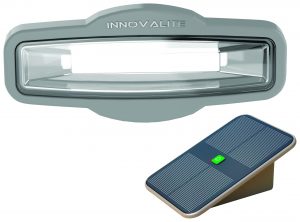 Lumière de piscine solaire Innovalite pour marches - Équipements Piscines et Spas - Sima PISCINES & SPAS