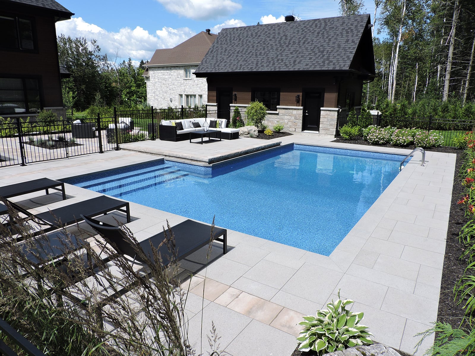 Swimming Pool Store - Sima Ste-Marie POOLS & SPAS